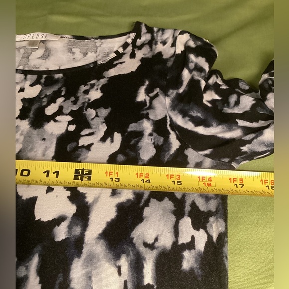 Spense Monochrome Abstract Pattern Top Size M - Picture 10 of 14